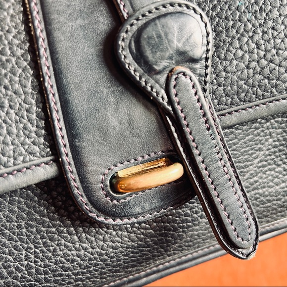 D&B Dooney & Bourke Vintage Black Leather Equestrian Crossbody Bag - Picture 6 of 15